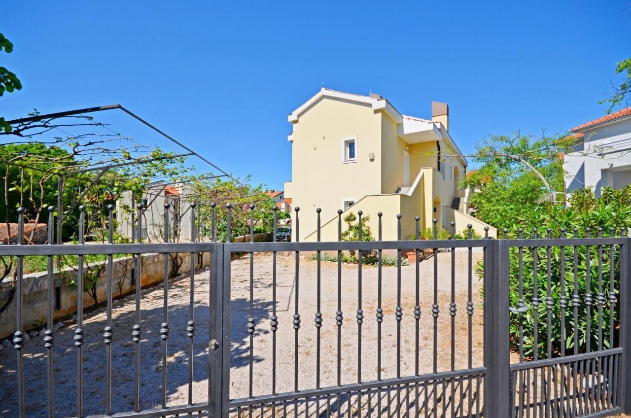 Apartments Vesna Malinska Dış mekan fotoğraf
